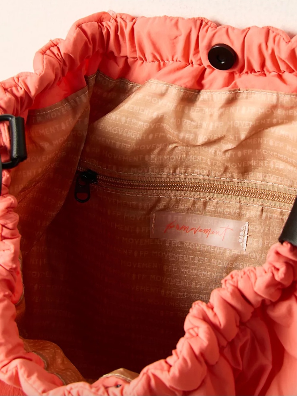 Free People Movement Rest Day Carryall Bag NWT Flame Coral Nylon Shoulder Tote - Picture 5 of 6
